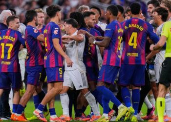 Mbappé y Bellingham lideran triunfo del Real Madrid ante el Barcelona
