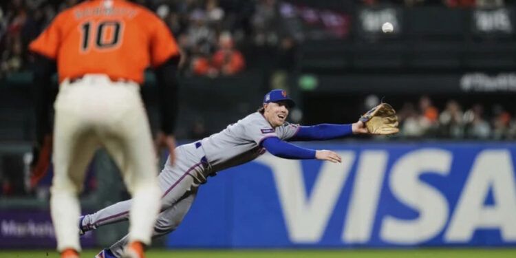 Mets dominan 8-1 a Gigantes con jonrón de Lindor y hit de Soto