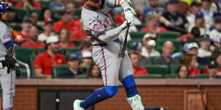 Mets vencen 4-2 a Cardenales con impulso de Bichette