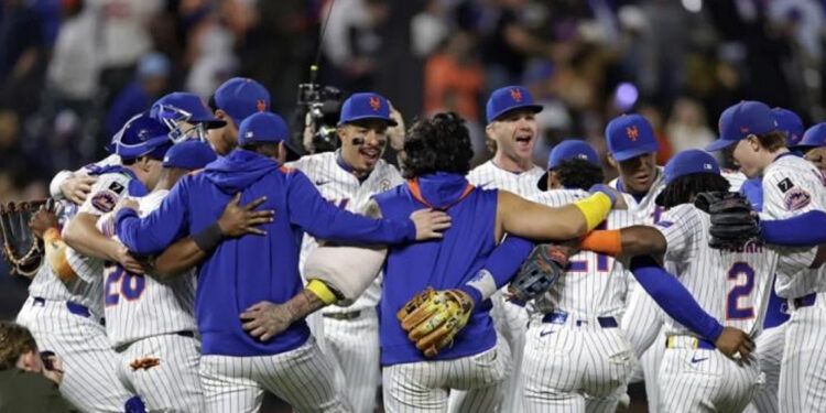 Mets vencen 8-3 a Padres con cuatro jonrones