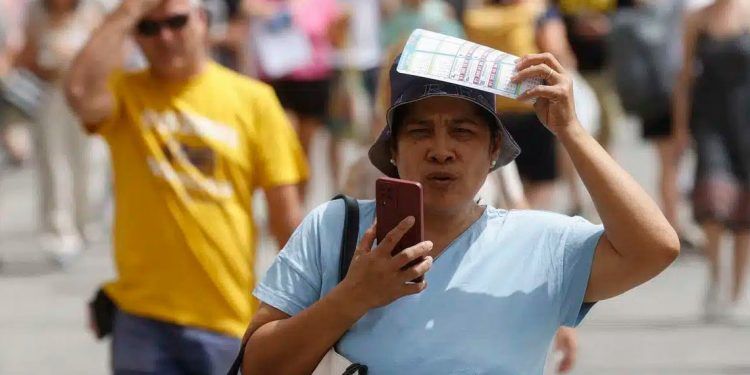 México enfrenta ola de calor extremo con 48 muertes registradas