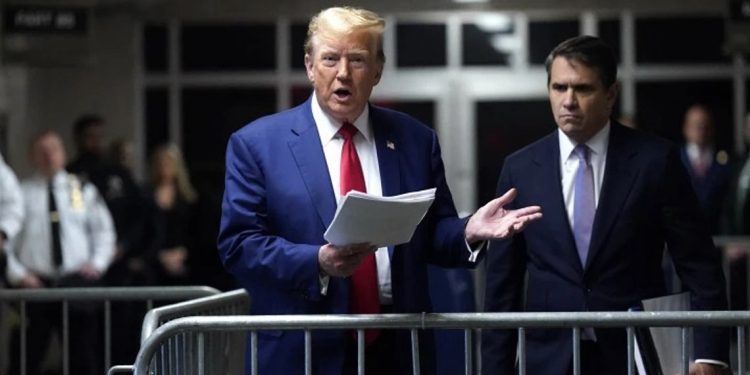 Michael Cohen acusa a Trump de ocultar encuentros sexuales en juicio