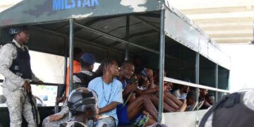 Migración repatria a casi 30,000 haitianos en 17 días