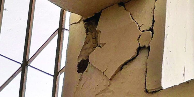 Minerd intervendrá escuela en Moca por riesgo de colapso