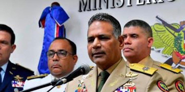 Ministro de defensa refuerza frontera tras protestas en Haití