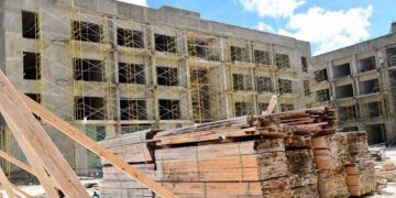 Mived sube tarifas de licencias e inspecciones de obras