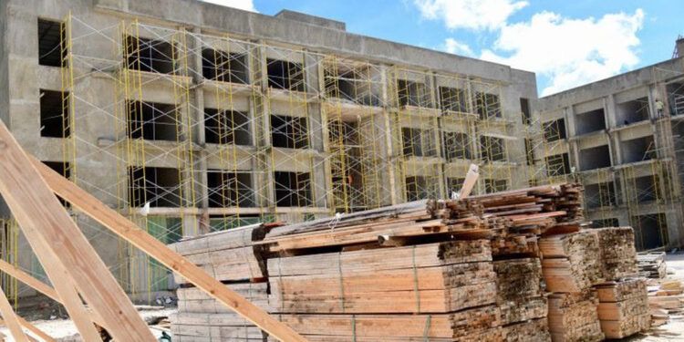 Mived sube tarifas de licencias e inspecciones de obras