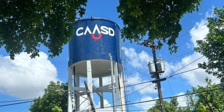 Moradores denuncian problema del agua en residencial Monumental