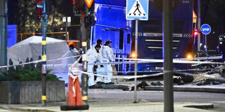 Muertos y heridos tras atropello de autobús en el centro de Estocolmo