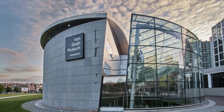 Museo Van Gogh advierte posible cierre por falta de fondos estatales