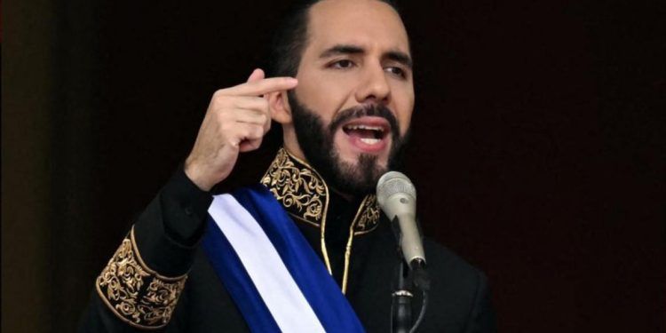 Nayib Bukele se compromete a revitalizar la economía salvadoreña en su segundo mandato