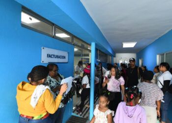 Neumólogos alertan por riesgos de la automedicación respiratoria