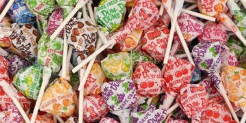 Niño pide 70,000 paletas en Amazon y gasta $4,000
