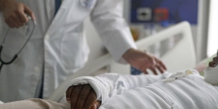 Niño sufre quemaduras al manipular bazuca en Gurabo