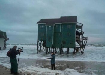 Nueva Jersey declara emergencia por la llegada del huracán del noreste