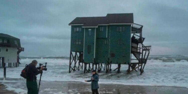 Nueva Jersey declara emergencia por la llegada del huracán del noreste