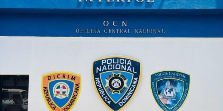 Nueve dominicanos figuran en alerta roja de la Interpol por delitos graves