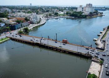 Obras Públicas cerrará el puente Flotante este sábado