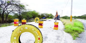Obras Públicas promete puente en vía clave entre Villa Jaragua y Las Clavellinas