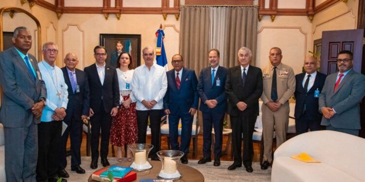 Observatorio de Políticas Migratorias presenta su plan a Abinader