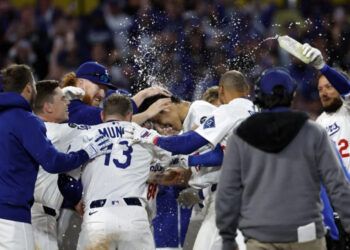 Ohtani decide con jonrón y Dodgers siguen invictos