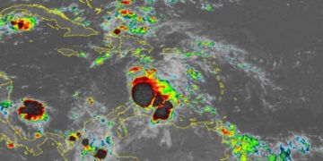 Onda tropical podría convertirse pronto en ciclón Melissa