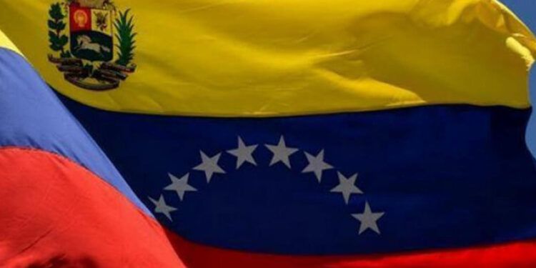 ONG denuncia precariedad salarial de profesores universitarios venezolanos