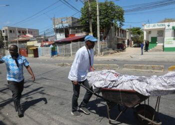 ONU presenta plan de apoyo contra pandillas en Haití