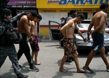 Operativo policial en Río de Janeiro deja 64 muertos y genera críticas internacionales