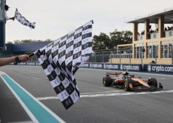 Oscar Piastri gana en Miami y lidera la F1 con cuatro triunfos