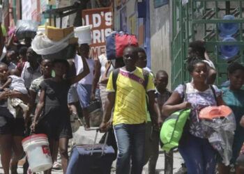 Pandillas controlan el 85 % de Puerto Príncipe, dejando 700,000 desplazados