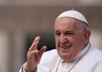 Papa Francisco critica represión de protestas en Argentina