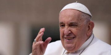 Papa Francisco critica represión de protestas en Argentina