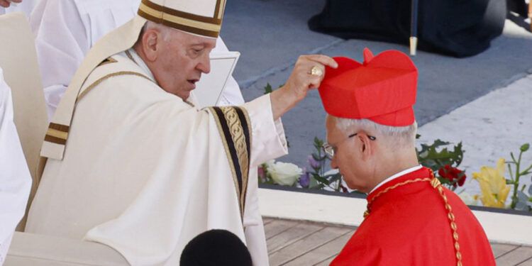 Papa Francisco ya veía a Prevost como su sucesor, según cardenal Barreto