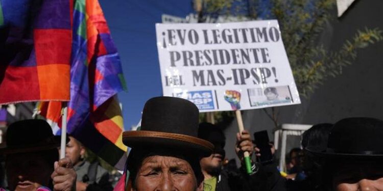 Partidos en bolivia debaten suspensión de primarias internas