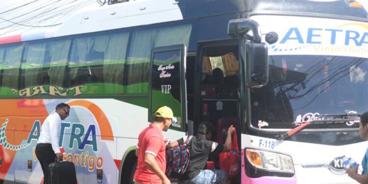 Peajes suben, pero pasajes a provincias se mantienen