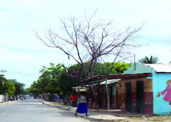 Pedernales en crisis tras cinco días sin agua ni electricidad