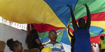 Peligra la educación de más de 100.000 niños desplazados en el sur de Haití