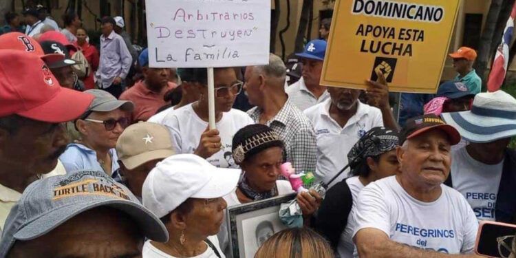 Peregrinos de El Seibo exigen devolución de tierras