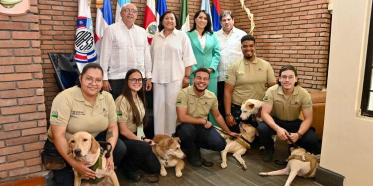 Perros rescatados serán entrenados para reforzar la sanidad agropecuaria