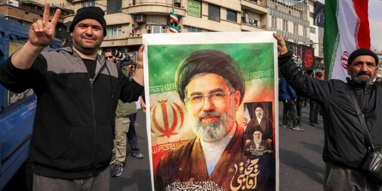 Petróleo se dispara tras elección del nuevo líder de Irán