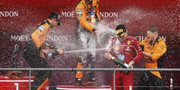 Piastri gana en Bélgica tras lluvia y supera a Norris