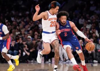 Pistons arrollan a Knicks y siguen líderes en la NBA