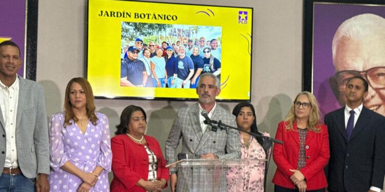 PLD denuncia abandono de los ríos Ozama e Isabela