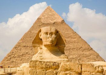 polemica-por-renovacion-de-piramide