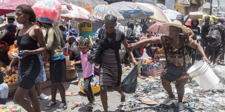Policía haitiana advierte no volver a barrios pese a llamado de Barbecue