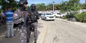 Policía incauta armas, drogas y cigarrillos de contrabando en Barahona