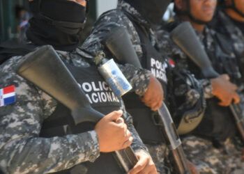Policía retira a 535 miembros tras cumplir tiempo reglamentario