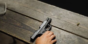 Policía y militar implicados en riñas que dejan dos muertos