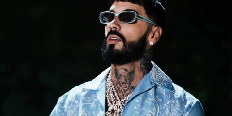 Posponen concierto de Anuel AA en Quisqueya por lluvias